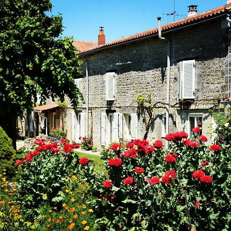 Les Noyers Aulnay Aulnay (Charente-Maritime) Exterior foto