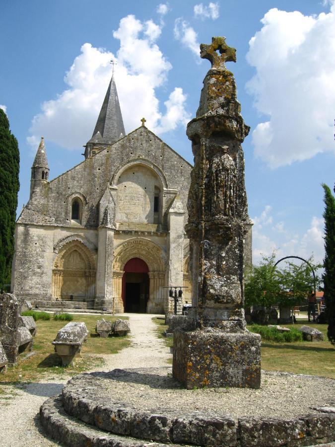Les Noyers Aulnay Aulnay (Charente-Maritime) Exterior foto